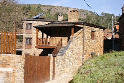 CASA DE AGUA CASA // // río Casas