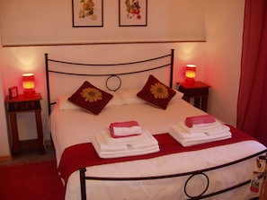 Rosa bedroom