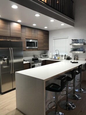 Kitchen with Bar