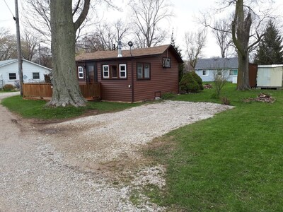 Lakeview 1 Bedroom Cottage on Lake Erie in Colchester (South of Harrow) #67