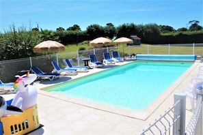 28c Heated Swimming Pool