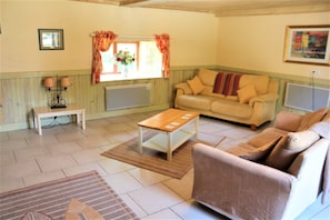 River Cottage lounge