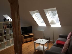 Wohnbereich mit Schlafsofa