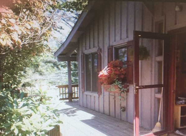Welcome to GrandFather Inn.