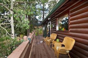 Front Deck. Listen to the Song Birds while having Coffee