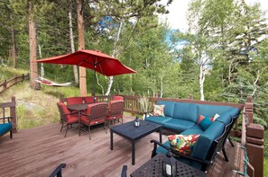Big Deck to enjoy the Quiet & Songbirds