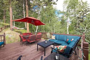 Big Deck to enjoy the Quiet & Songbirds