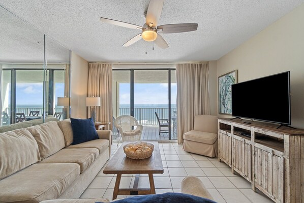 Welcome to Pelican Pointe 1203!