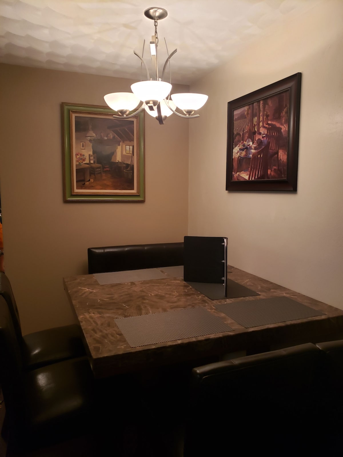 Updated, 2 Bedroom Condo – Sleep 6 off of Price’s Fork – 2 Night Minimum