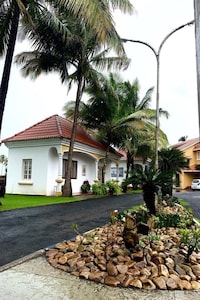 South Beach Villa-Goa 