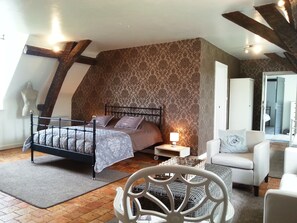 Gite / Suite: sleep and living room (2-3p)
