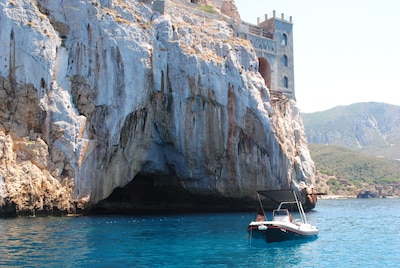 B&B  Oasi camera climatizzata+ bagno interno, ideale 3 persone. A 3 km dal mare.