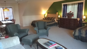 another view of the vacation rental--approx 800-sq feet