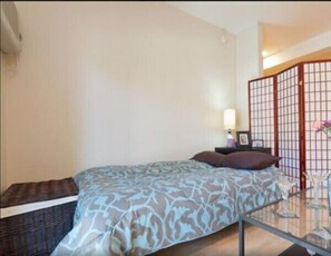 Up to two privacy screen provide a semi-private nook for the additional person.