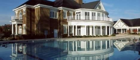 Clubhouse outdoor pool