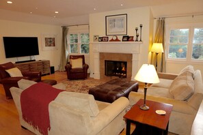 Living Room with Gas Fireplace