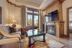 Gas Fireplace, Upscale Furnishings, A/C