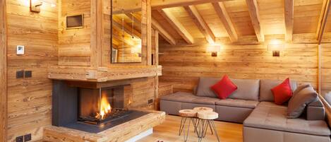 Lounge & Fireplace - ski chalet Marmotte Mountain Petit Zenith - Argentiere