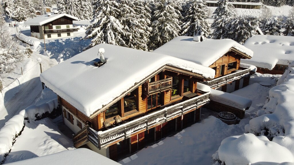 Picture of villa