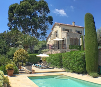 LUXURY VILLA with AMAZING VIEWS and PRIVATE HEATED POOL in GORGEOUS GARDENS 