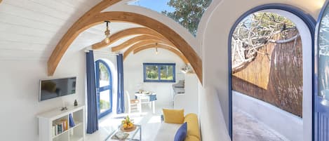 Studio in a Small and fine resort, set in a botanical Garden.  On Ischia Island,