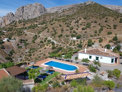 Casa Rural de 8 plazas con piscina y barbacoa