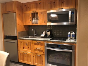 Upgraded kitchen with new fridge, oven and microwave