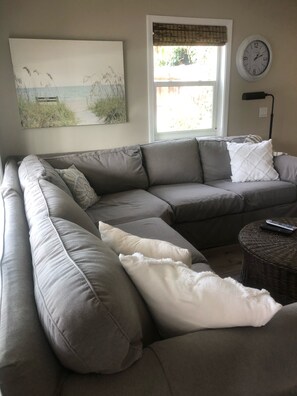 Living Room w window view to back yard 
