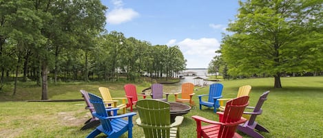 Firepit with 11 chairs and an amazing view