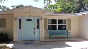 Cottage curb appeal