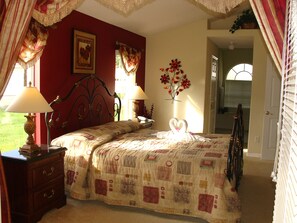 Luxury King size bed with pillow to mattress