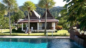 Ocean Front Villa with Pool