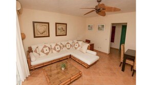 Living room with TV and internet 