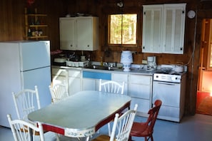 Judy's Cabin Kitchen