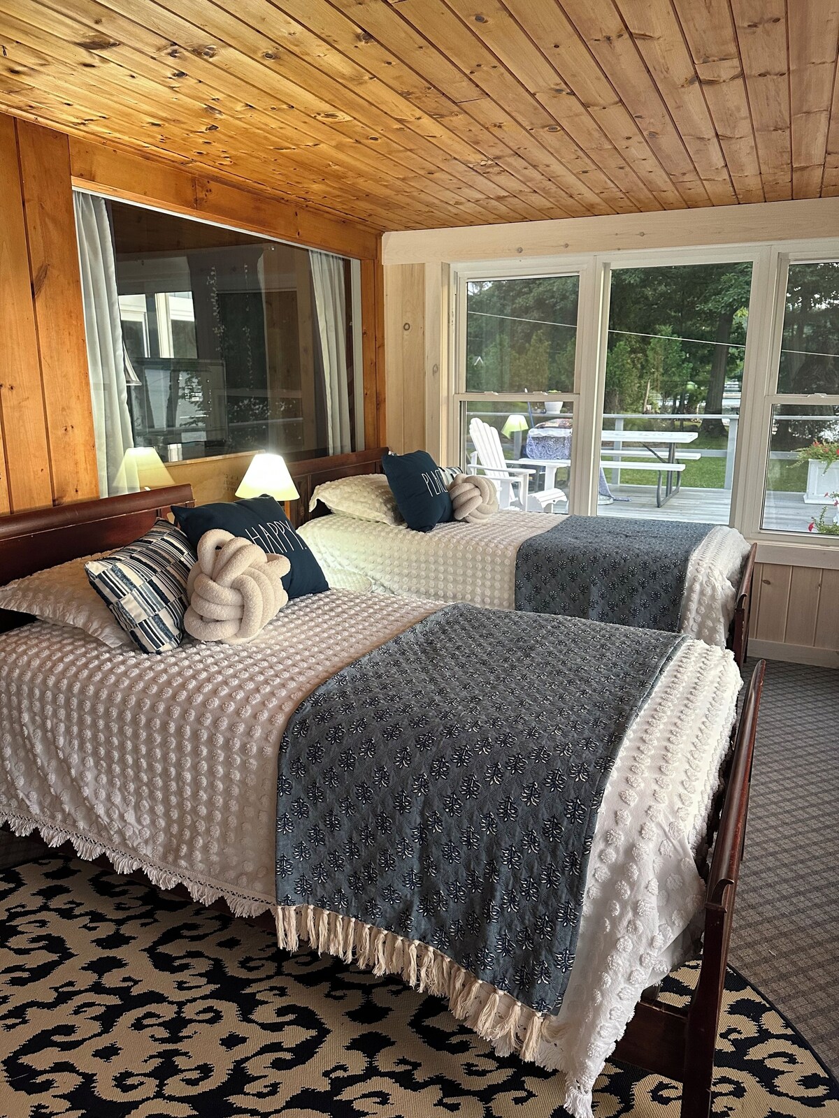 A spectacular location on the Gold Coast of the Adirondack National Park.