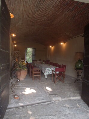 Outdoor dining