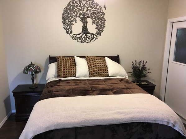 Double Bed

