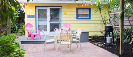 Welcome to Fern Haven Studio Cottage private patio outside living
