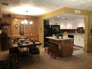 Kitchen dinning area