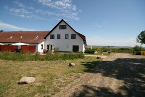 Ferienhaus mit Blick auf das Achterwasser