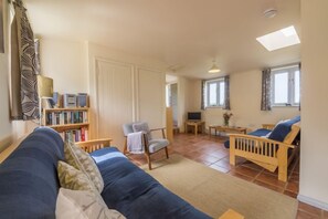 Ground floor: Spacious sitting room with plenty of seating