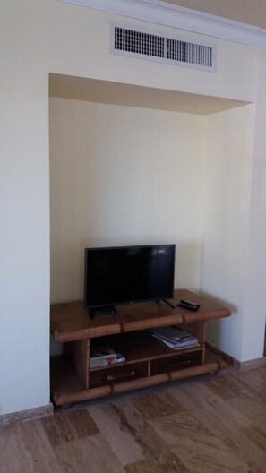 Flat screen TV; cable provided by Silver Cable
