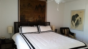 2nd bedroom - King size bed