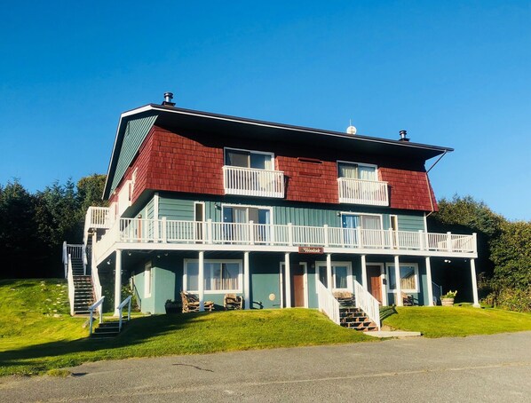 Woodside2023120Exterior204