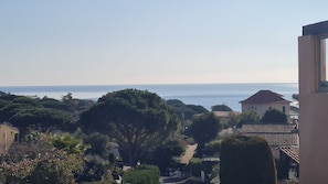 Vue sur la plage ou l’océan