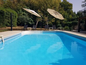 New cantilever parasols provide plenty of shade.