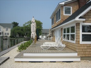 wrap around deck