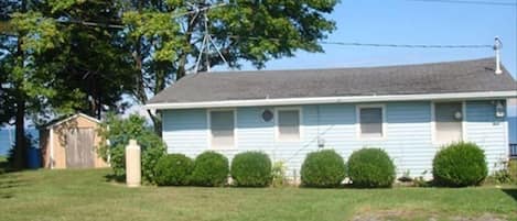 Roadside view of cottage