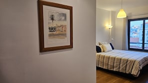 Chambre principale spacieuse et élégante