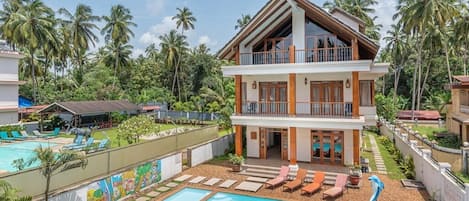 Balinese style luxury 4BHK Villa in Goa